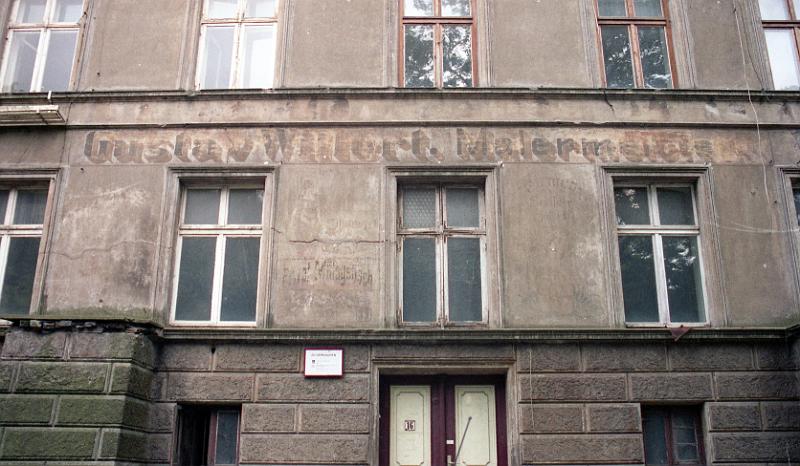 Stralsund, Knieperwall 16, 30.9.1998 (1).jpg - Gustav Willert, Malermeister
